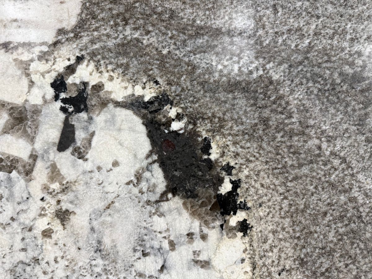 Alpine White Granite 25091507W 5.jpeg