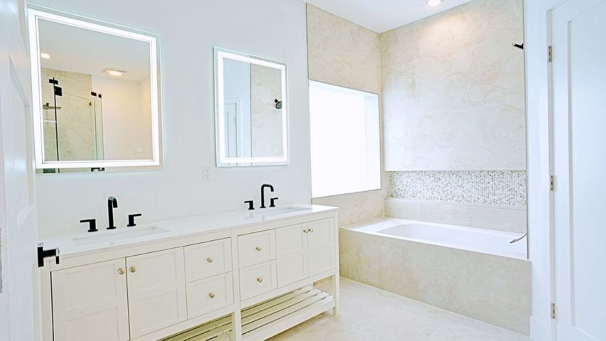 The Best Lights for Your Bathroom Renovation.jpg