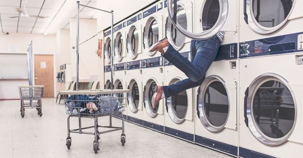 How to Identify a Good Laundromat for Your NeedsHero.jpg