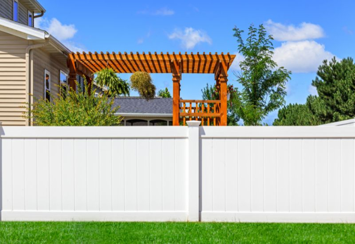 Quality and Affordability_ How to Find the Best Vinyl Fence Prices in the Market - Image 5.jpg