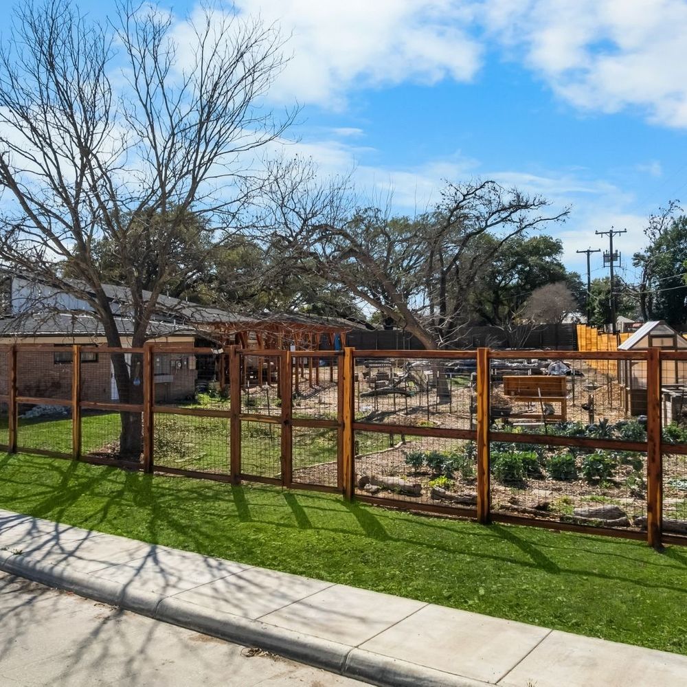 custom wood fencing