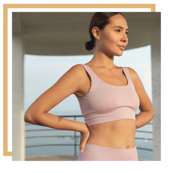 a woman with a flat stomach Vaser Lipoabdominoplasty (5).png