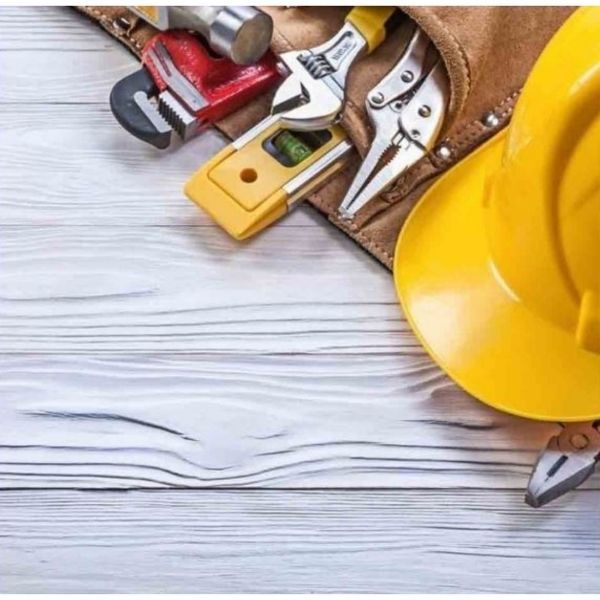 construction belt and hat