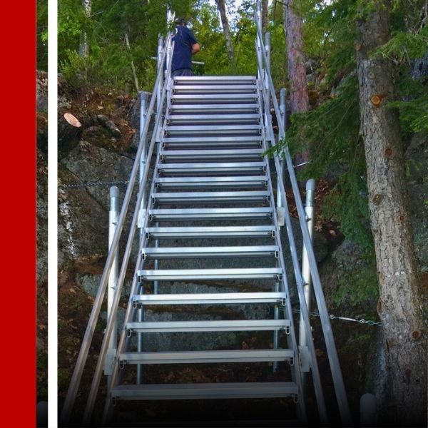 metal stairs attached to commercial building