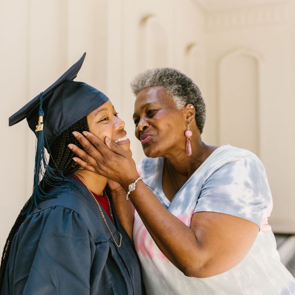 Why Professional Photography is Essential for High School Graduations3.jpg