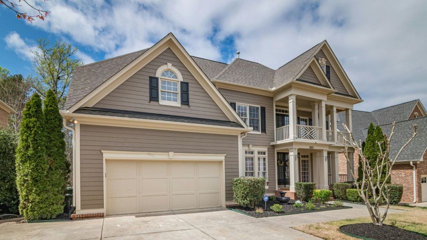suburban home with nice roof surbuban home with nice roof