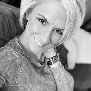 Jessica Schmalz.jpg
