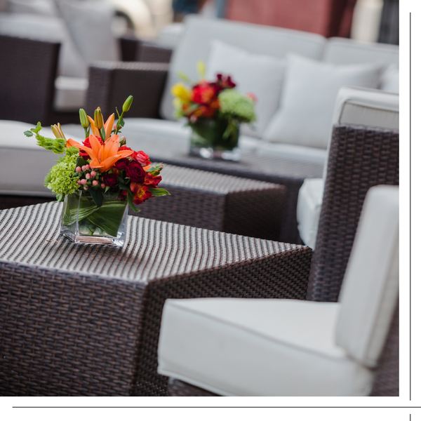 outdoor dining furniture