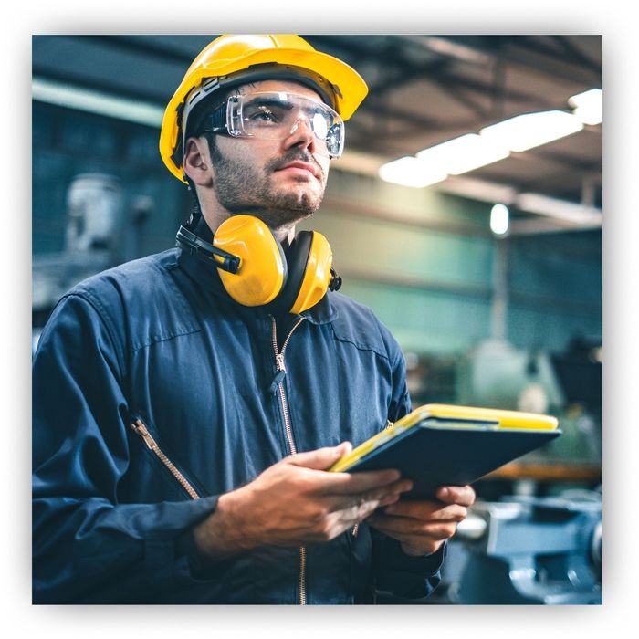 Worker holding a tablet