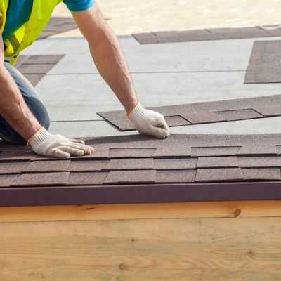 repairing roofing shingles