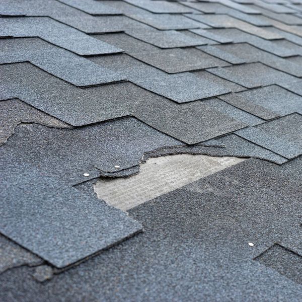 Broken and Missing Roof Shingles How Can I Tell If My Tile Roof Needs Repairs1.jpg