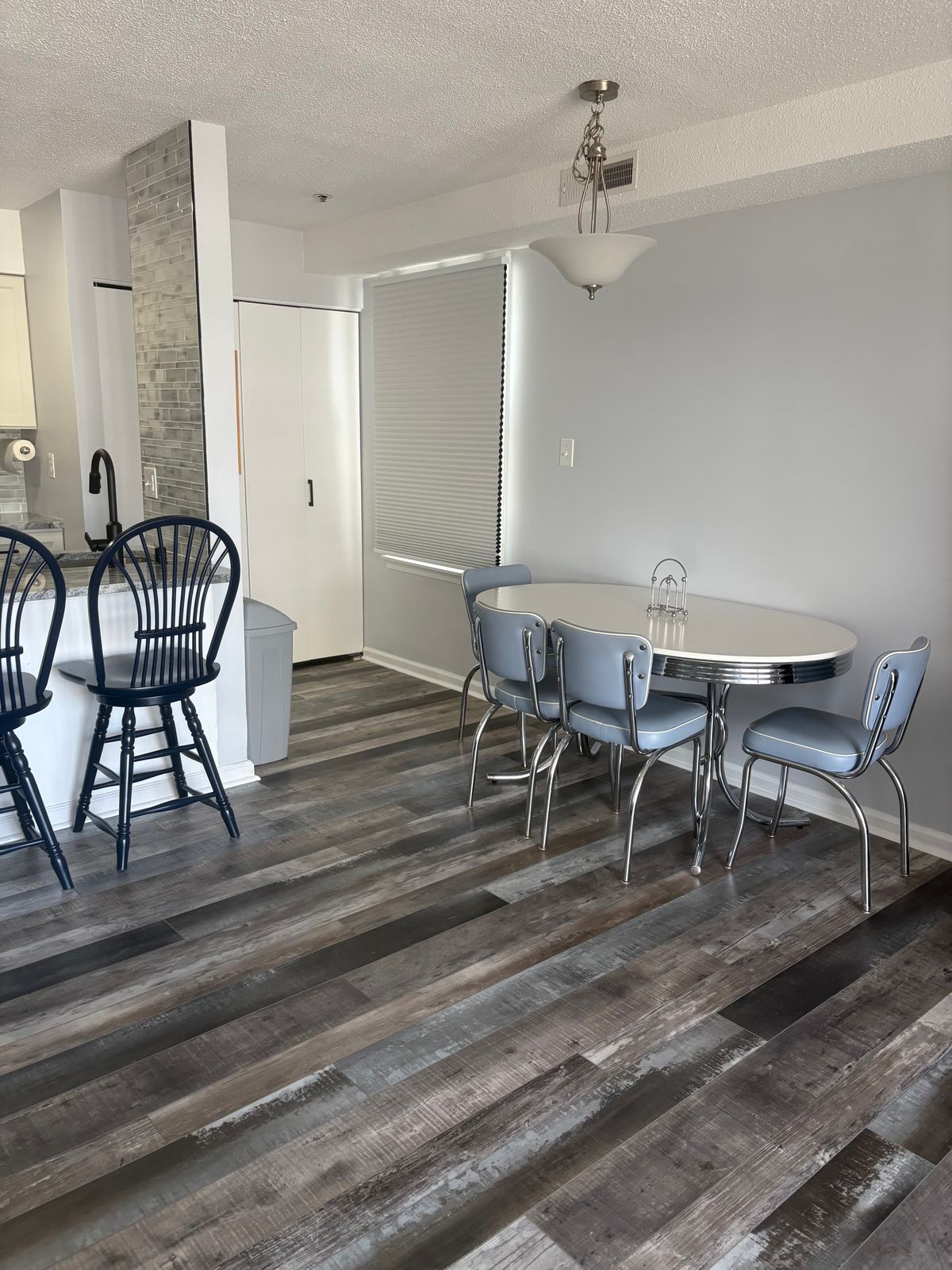 Dining table .jpg