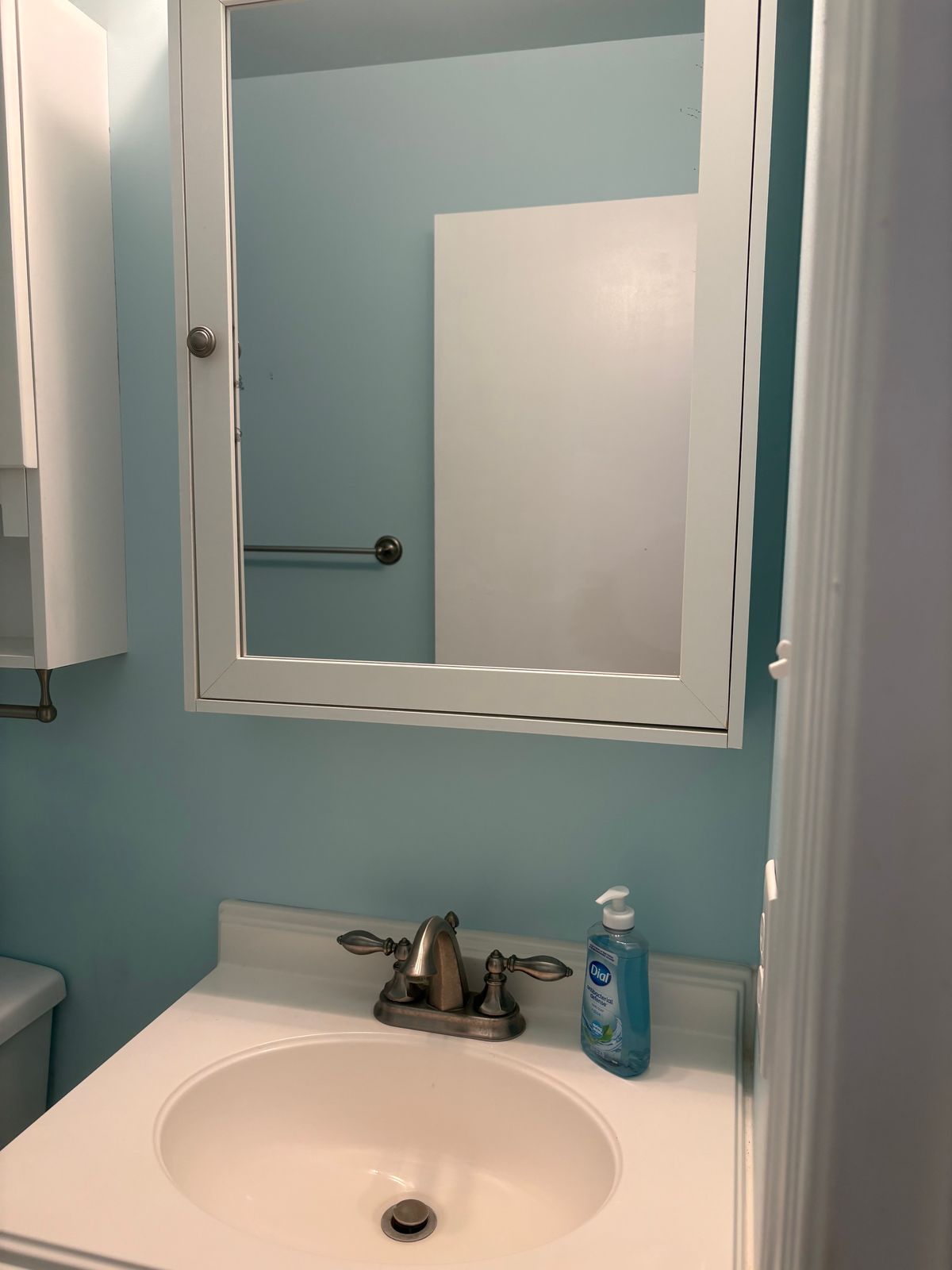 main bath 3.jpg