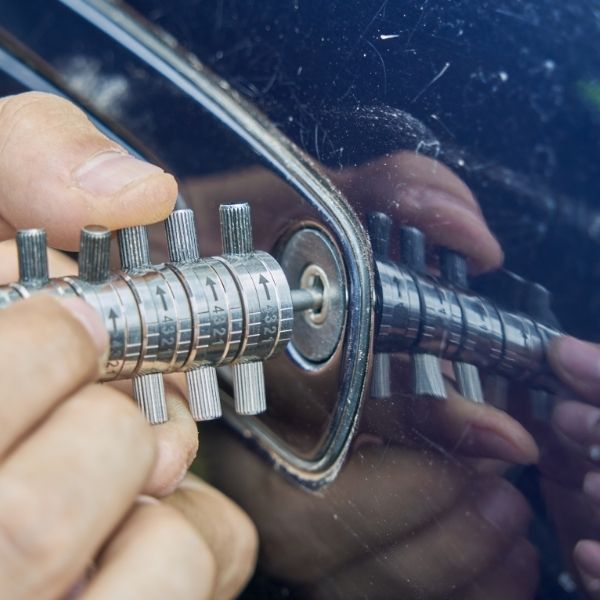 2 The Benefits of Having a Professional Locksmith Change Your Locks.jpg