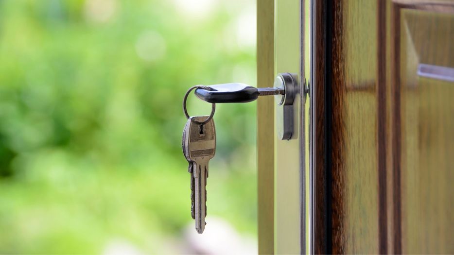 The Advantages of Hiring a Professional Locksmith.jpg