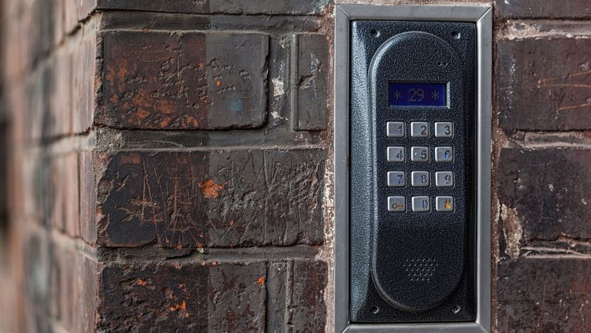 Four Major Benefits of a Keyless Entry System for Your Home - Hero.jpg