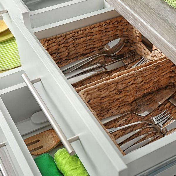 neatly organized kitchen drawers
