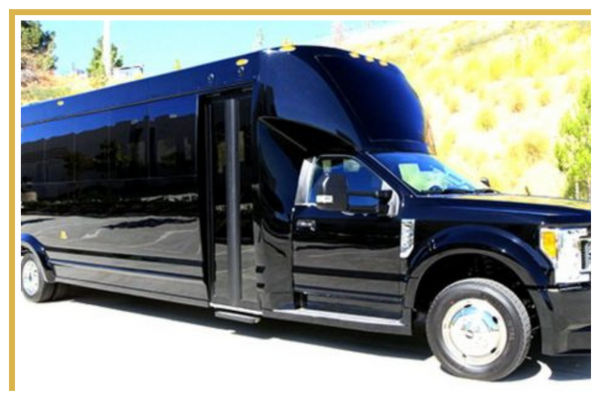 F550 limo exterior, black