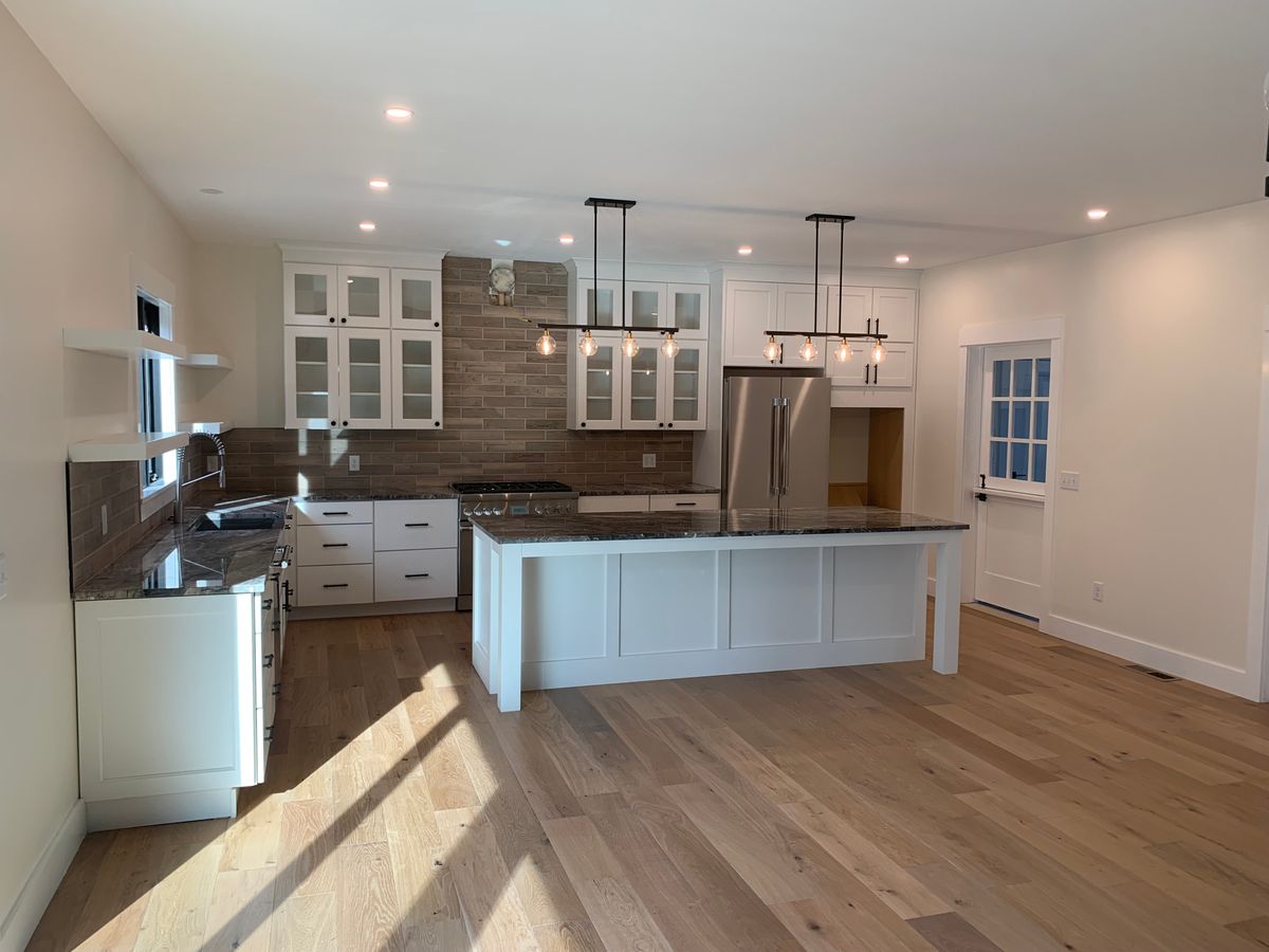 5Kitchen.jpg