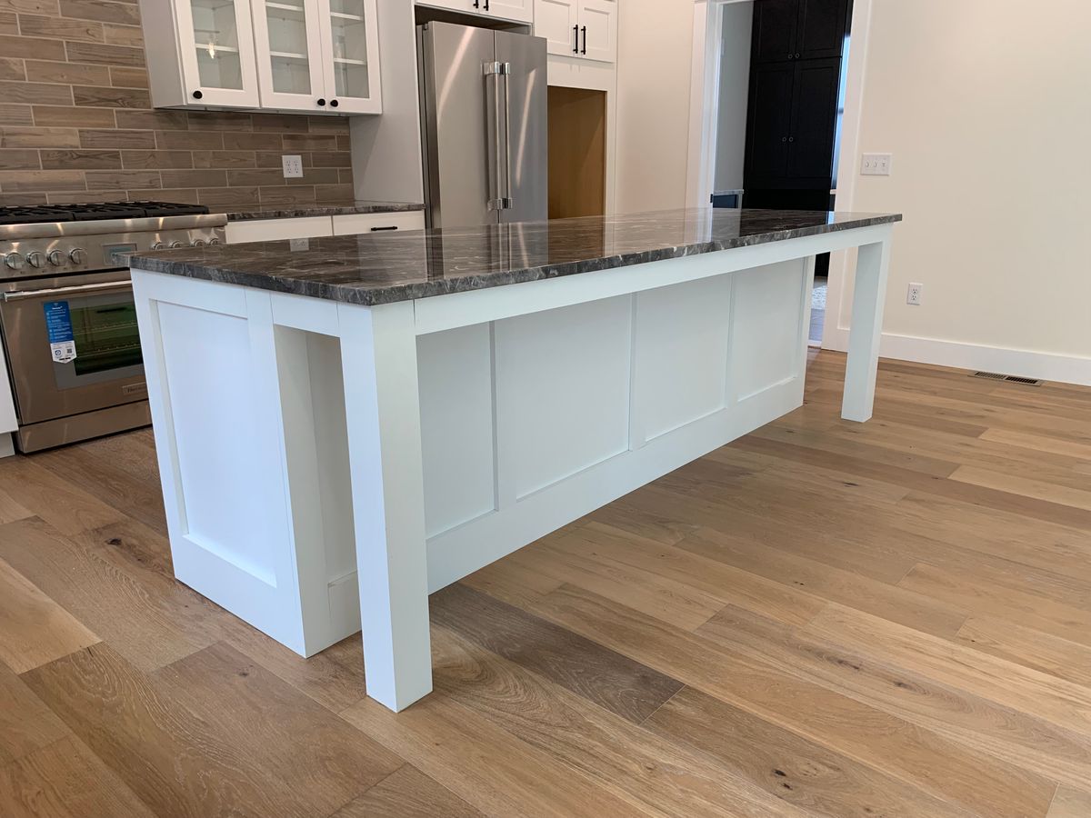 7KitchenIsland.jpg