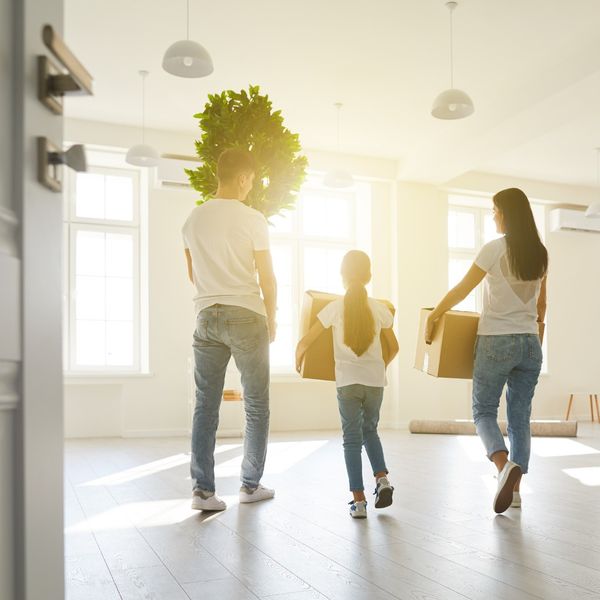 family moving in
