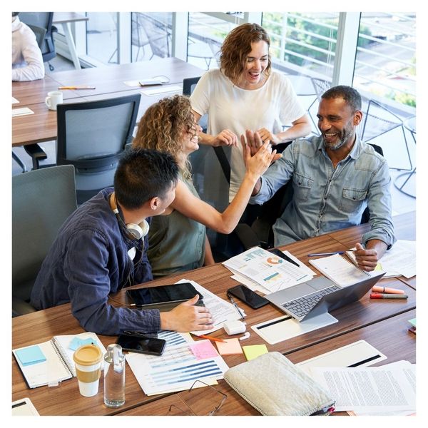 employees working in office