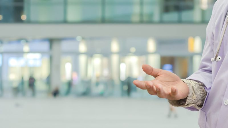 Enhancing Patient Experience with Virtual Medical Assistants.jpg
