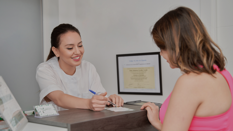 Role of a Medical Receptionist hero.png