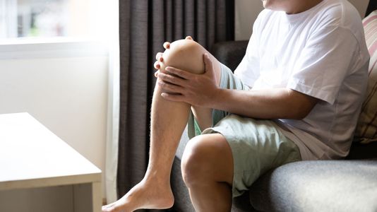 man with RA in knee