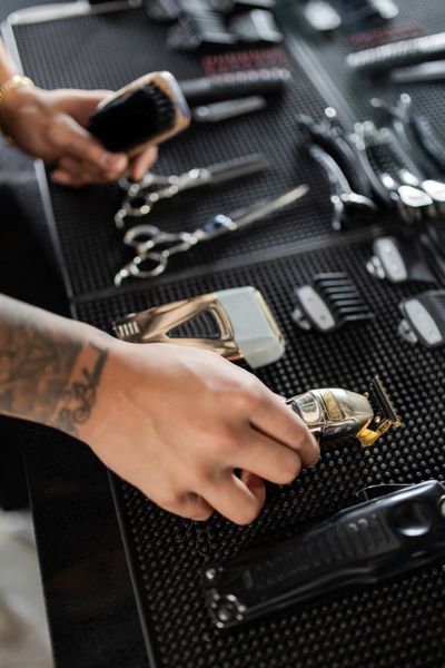 Professional men’s haircut at Redlan’s barbershop in Eagle Idaho Appointment-based barbershop in Eagle Idaho at Redlan’s Gentlemen’s Grooming