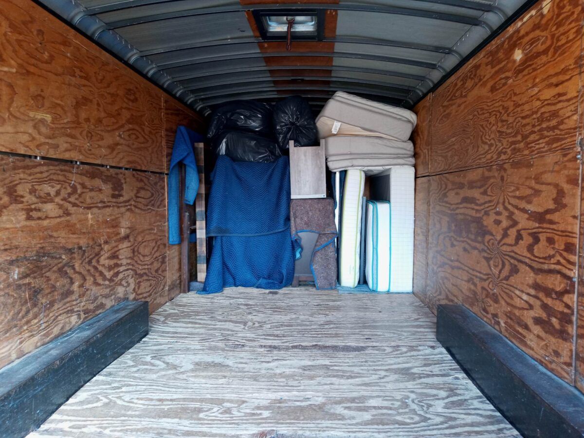 semi-loaded moving truck