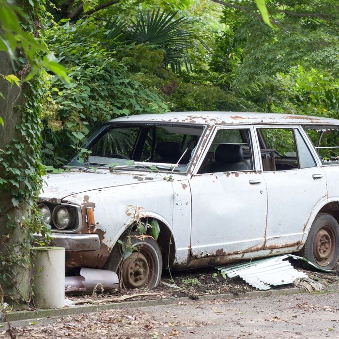 abandoned car