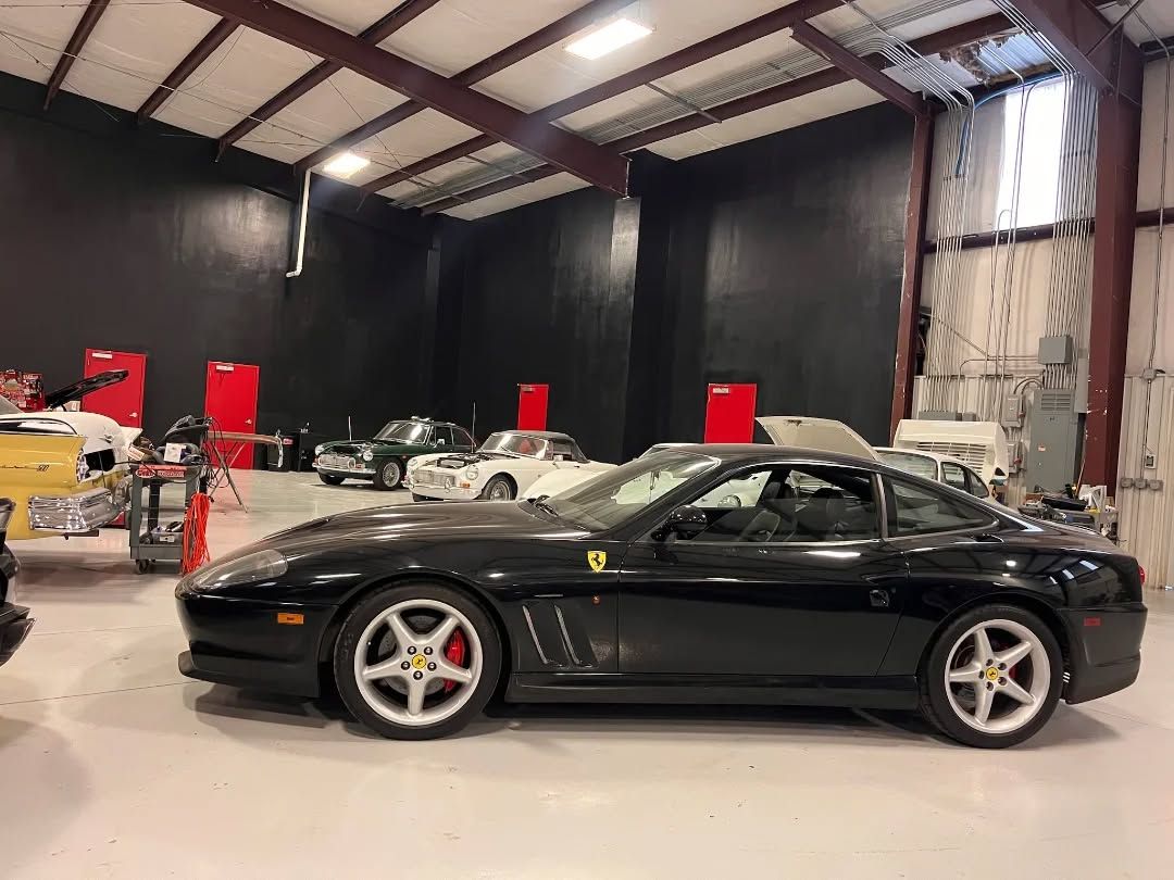 2000Ferrari550Maranello_1.jpeg