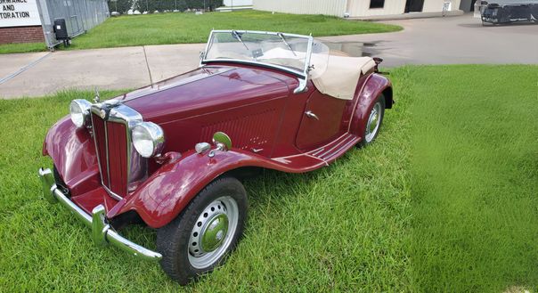 Importance of Regular Maintenance for Classic Cars (1).jpg