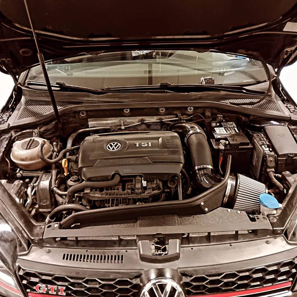 2017VolkswagenGTISport.jpg