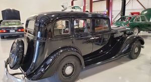 Hero Common Challenges in Classic Car Painting and How We Overcome Them.jpg