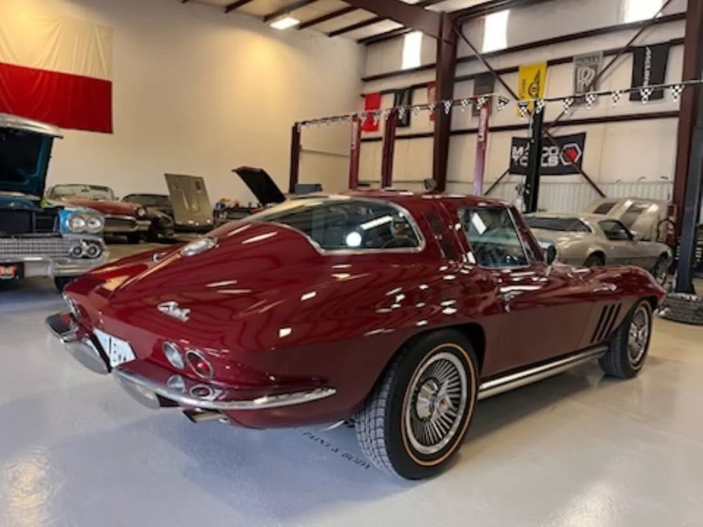 1965CorvetteStingray_3.jpeg