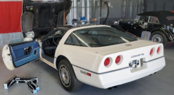 Key Steps in Restoring a Classic Car - Featured Image.jpg