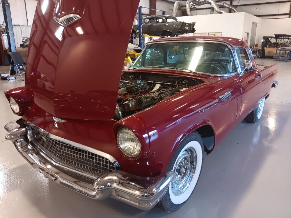 1957Thunderbird_1.jpg