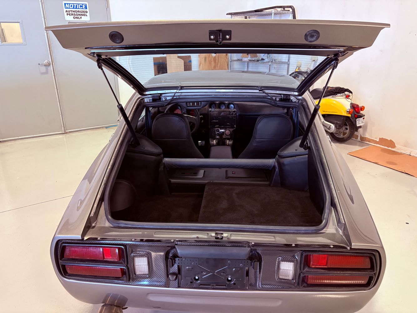 1977Datsun280Z_14.jpeg