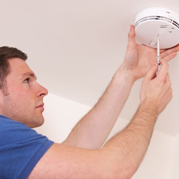 inspecting smoke detector