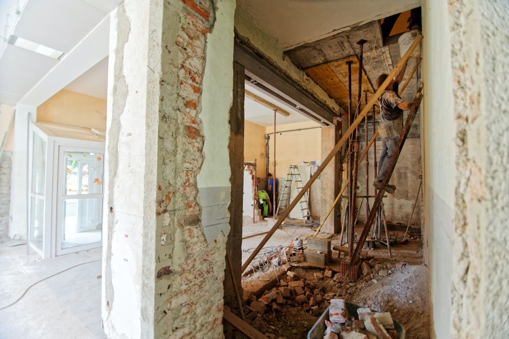 construction site in progress with brick exposed milivoj-kuhar-Te48TPzdcU8-unsplash.jpeg
