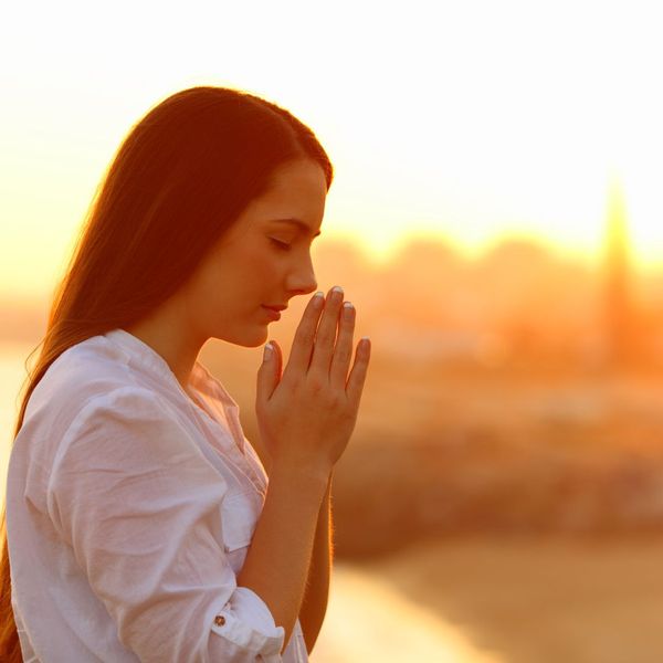 woman praying