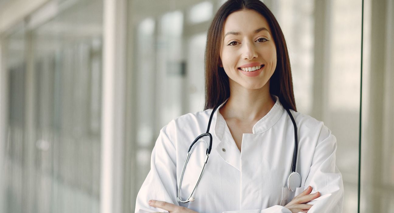 The Role of Audiologists in Your Hearing Aid Journey header.jpg