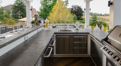 2025 Outdoor Kitchen Trends - Hero.jpg