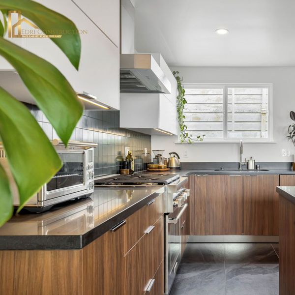 img of one of Edri Construction's kitchen remodels Kitchen Remodeling - 4.jpg