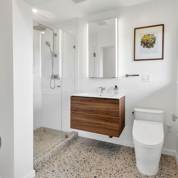 2025BathroomRemodelTrends-3.jpg