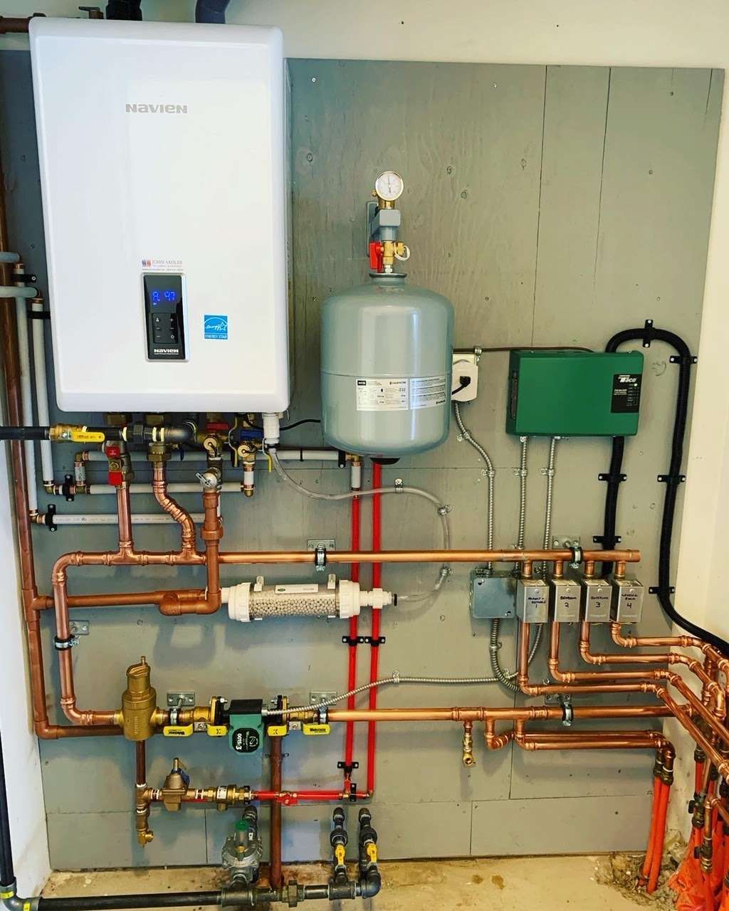 NAVIEN TANKLESS.jpg