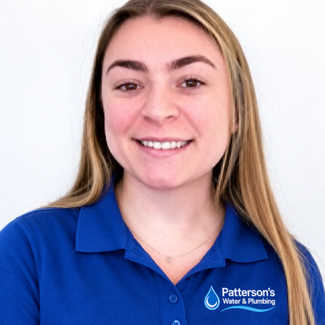 MELISSA HEAD SHOT.png