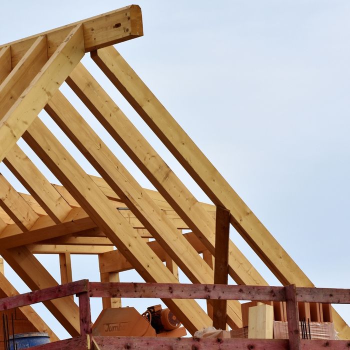 Wood roof truss